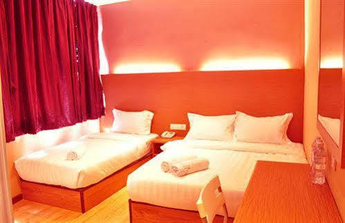 Seven Nite Hotel